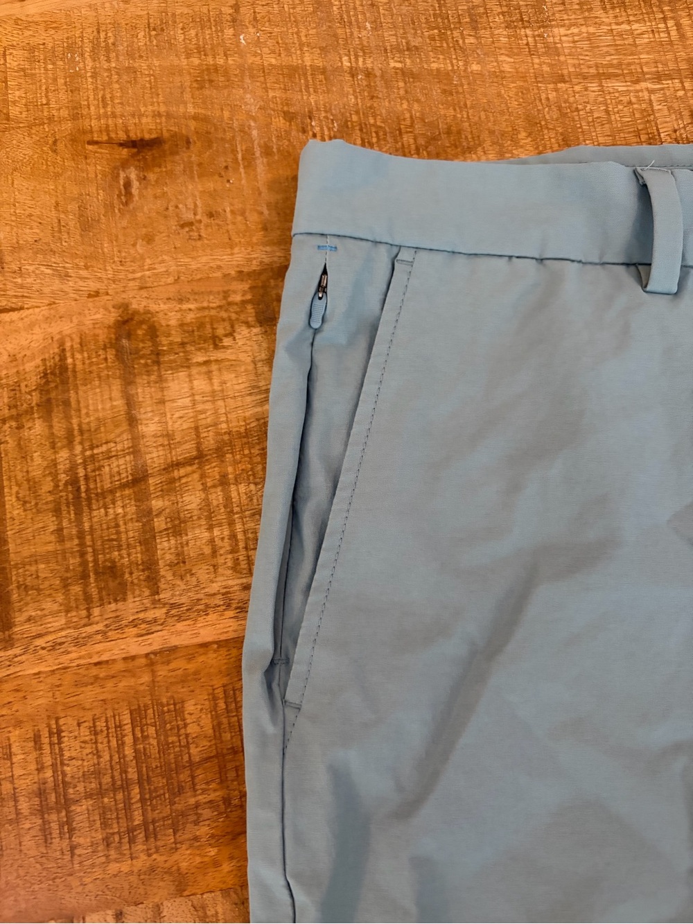 Vineyard Vines OTG On-the-Go Performance Shorts - Picture 3 of 5